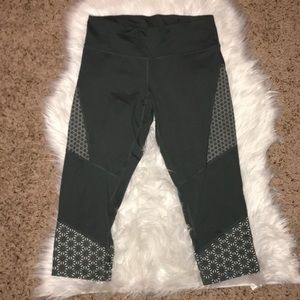 Army green workout capris